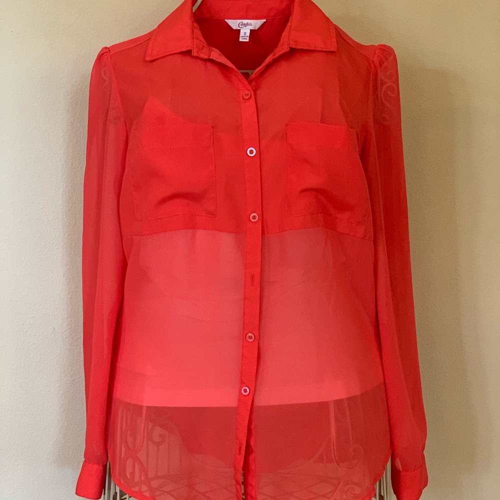 Candie’s long sleeve button up blouse